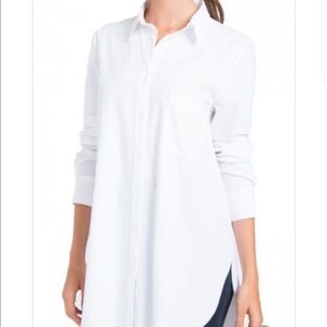 Lysse new w/o tags white dress shirt. Size S.